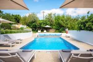 Perfect Pool Builder - blog 2  Selecting the Perfect Pool Builder